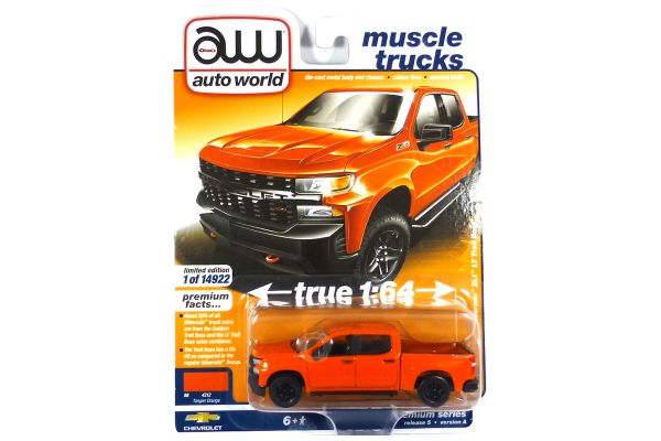 Autoworld AW64342A-3 Chevrolet Silverado ZL1 LT Trail Boss orange 2020 - Premium 2021 R5 Maßstab 1:6