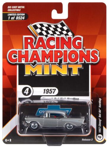 Racing Champions RC015-4 Chevrolet Bel Air Hardtop silber 1957 - Mint 2022 R2 Maßstab 1:64 Modellaut