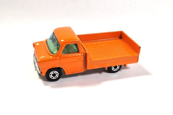 gebraucht! Matchbox No.66 Ford Transit Pritsche orange Made in England 1977 - ganz leicht bespielt