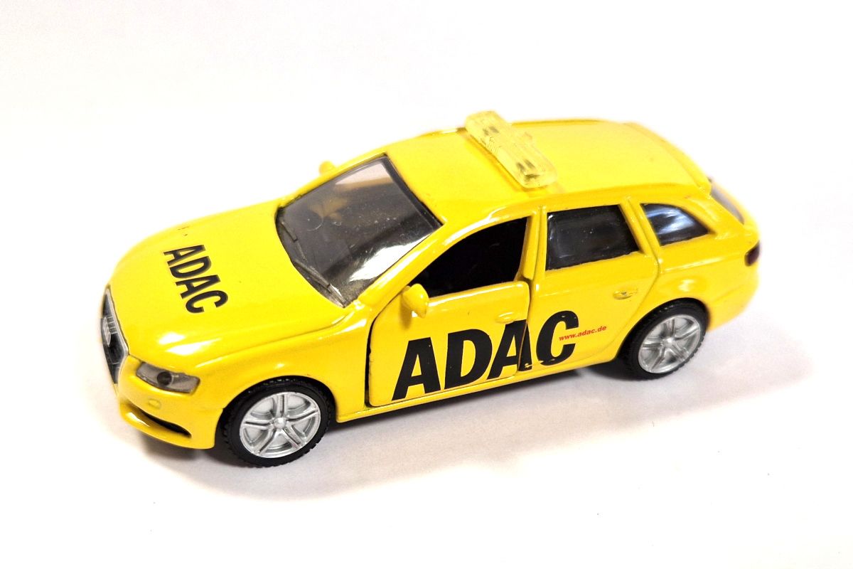 gebraucht! Siku 1422 Audi A4 Avant 3.0 TDI „ADAC“ gelb – fast wie neu
