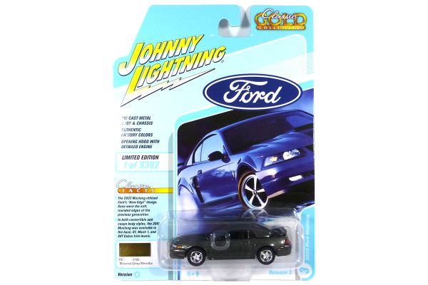 Johnny Lightning JLCG026A-3 Ford Mustang grau metallic 2003 - Classic Gold 2021 R3 Maßstab 1:64 Mode